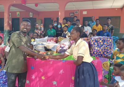 131926855 400138088072777 690552918366658649 N