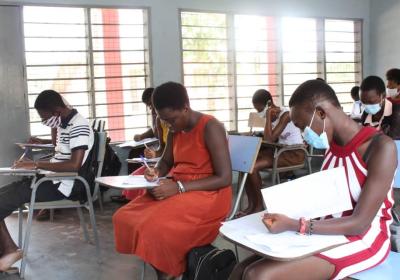 121579999 349440929809160 7182373301294359308 N